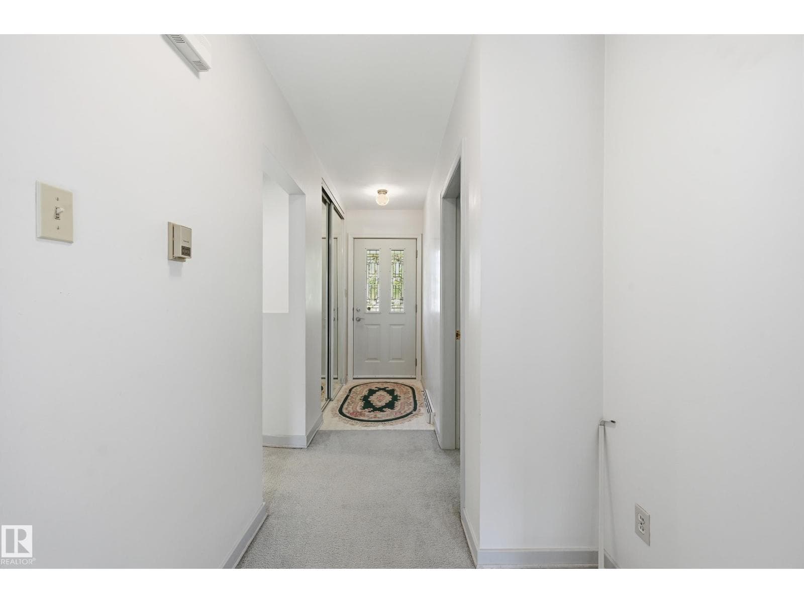 10935 127 ST NW — photo 5