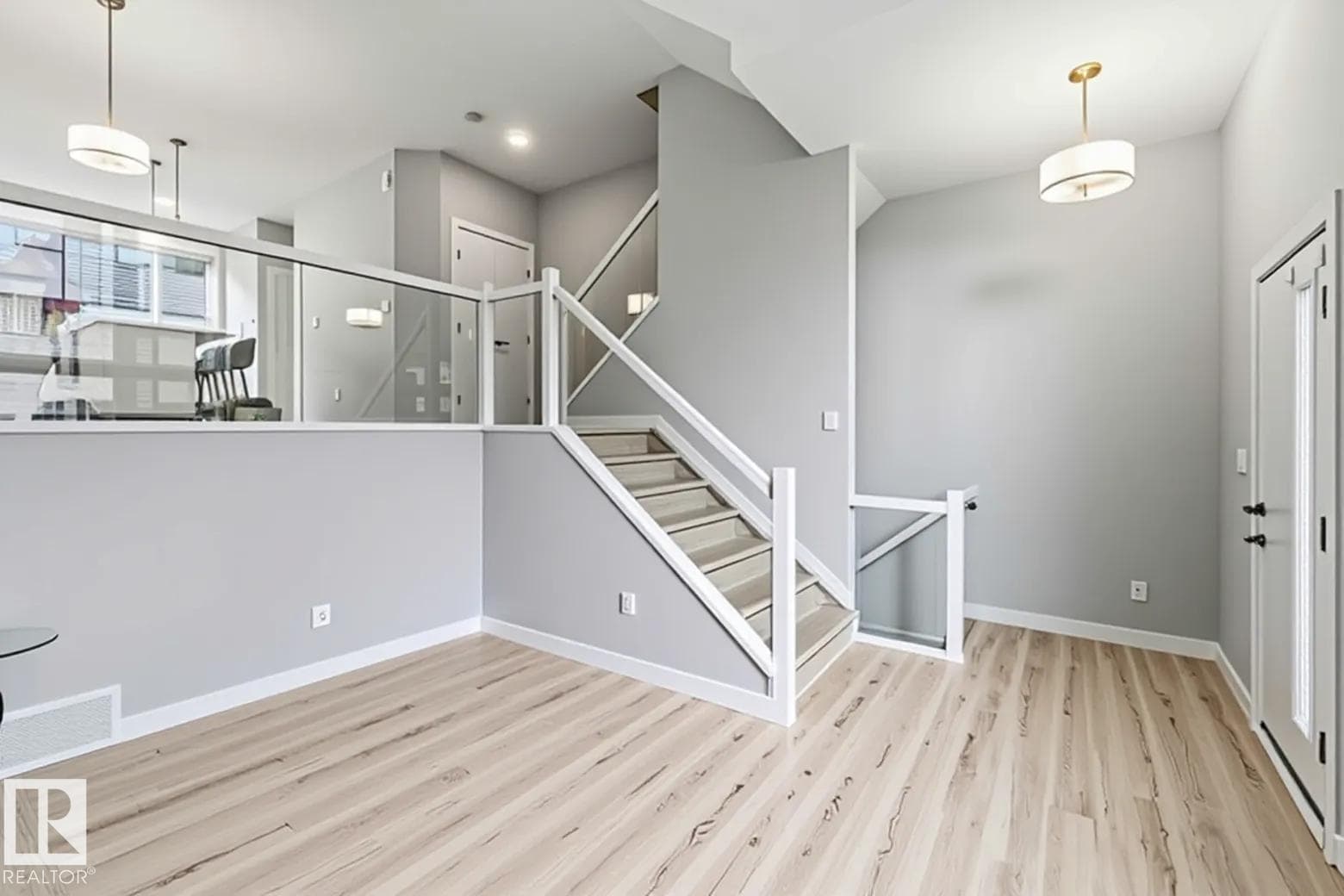 #33 1729 KEENE CR SW — photo 4