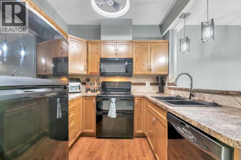 8, 172 Rockyledge View NW — photo 4