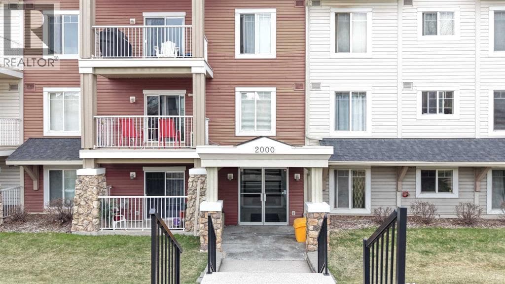 2101, 70 Panamount Drive NW — photo 2