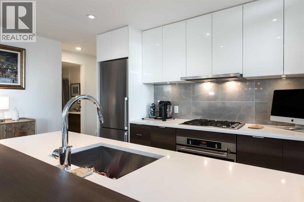 803, 108 Waterfront Court SW — photo 3
