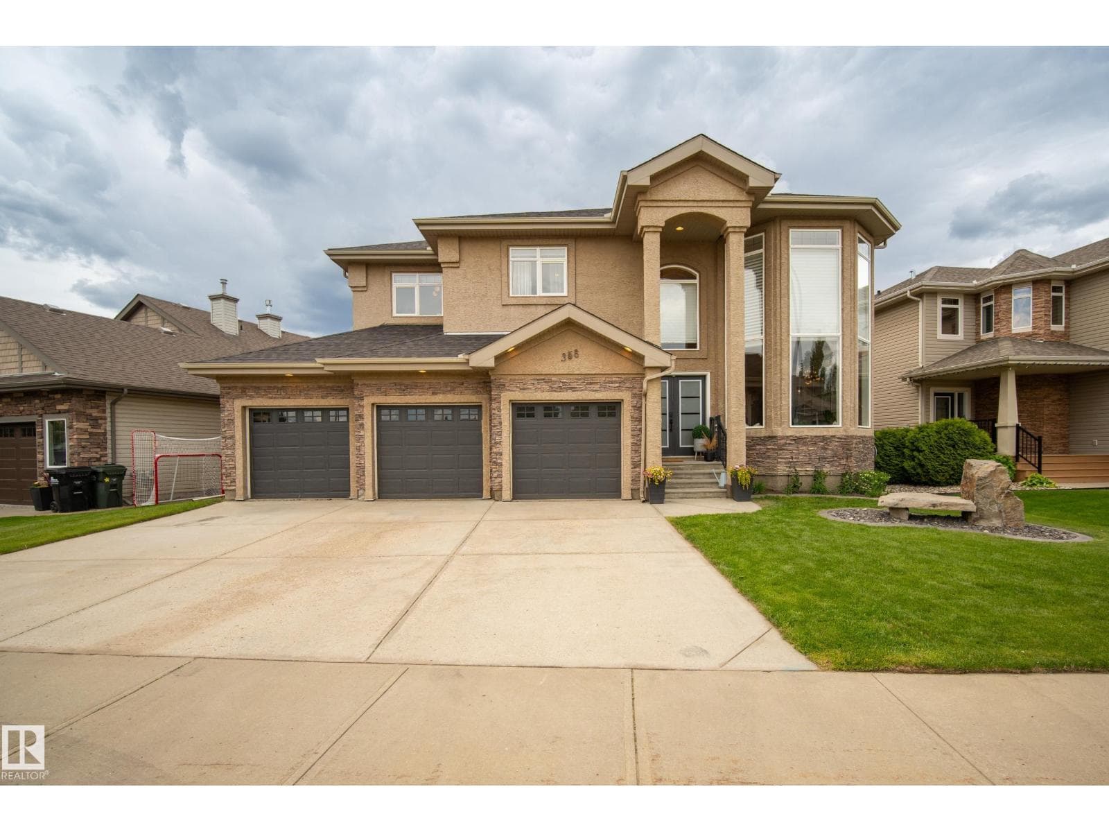 358 Cowan CR — photo 3