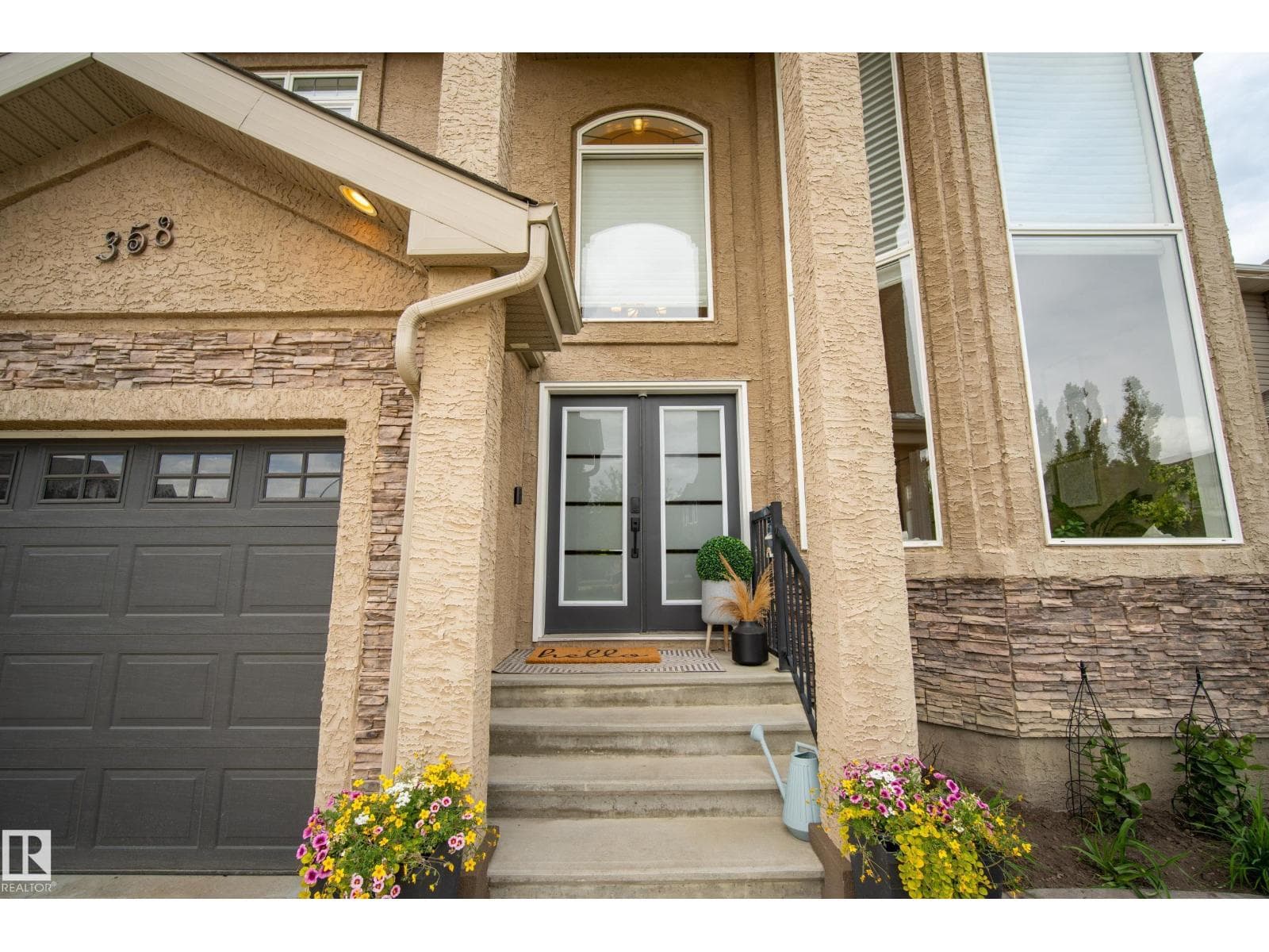 358 Cowan CR — photo 4