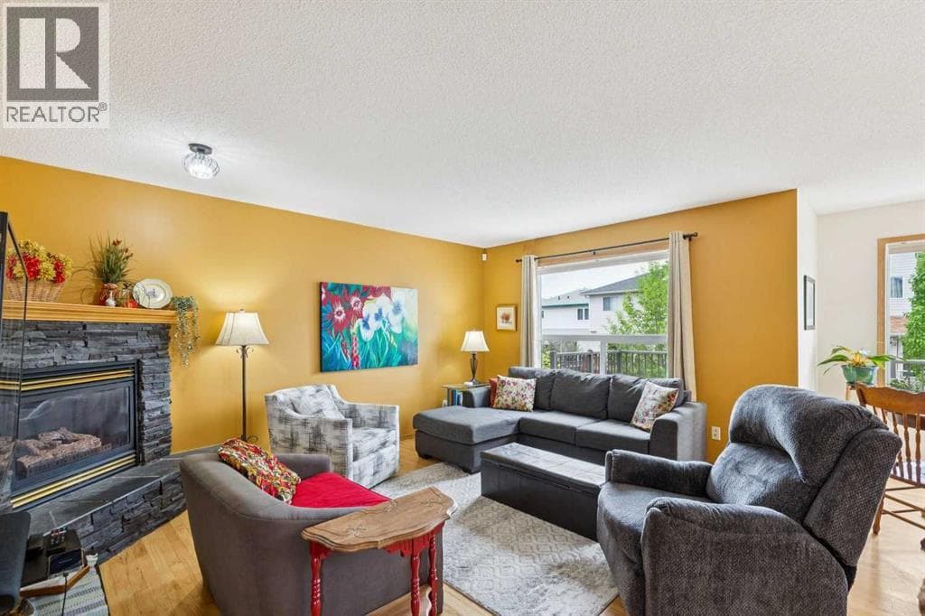 23 Tuscarora Close NW — photo 3
