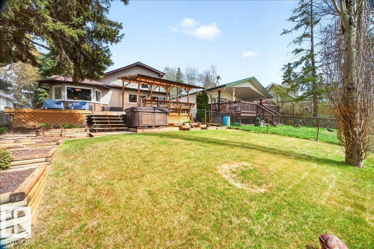 755 Lakeside DR — photo 2