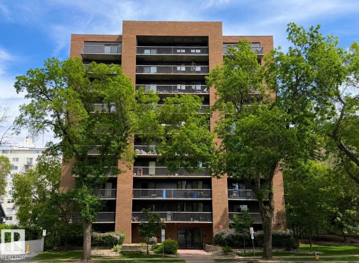 #206 9929 113 ST NW