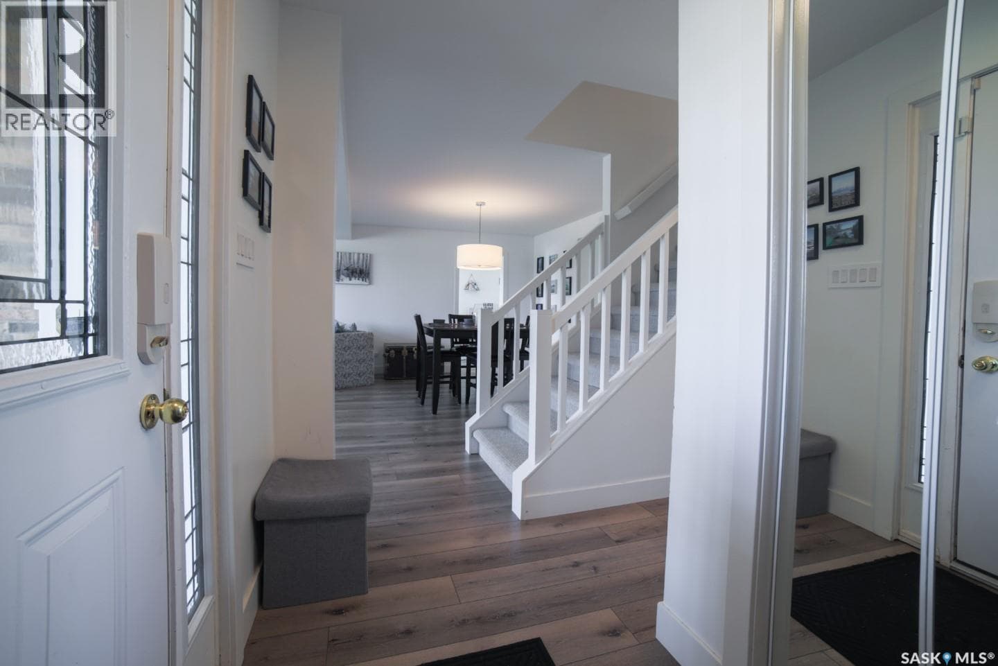 1287 Simcoe STREET — photo 2