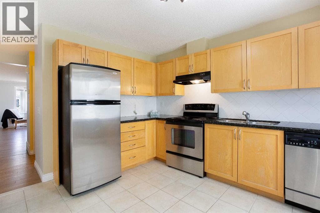 120 Cedarwood Lane SW — photo 5