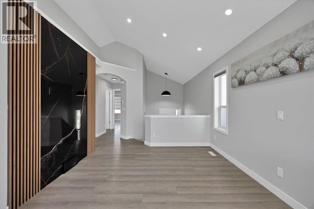 288 Saddlemead Road NE — photo 4