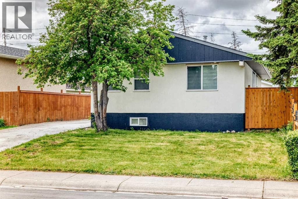 611 Penbrooke Road SE — photo 2