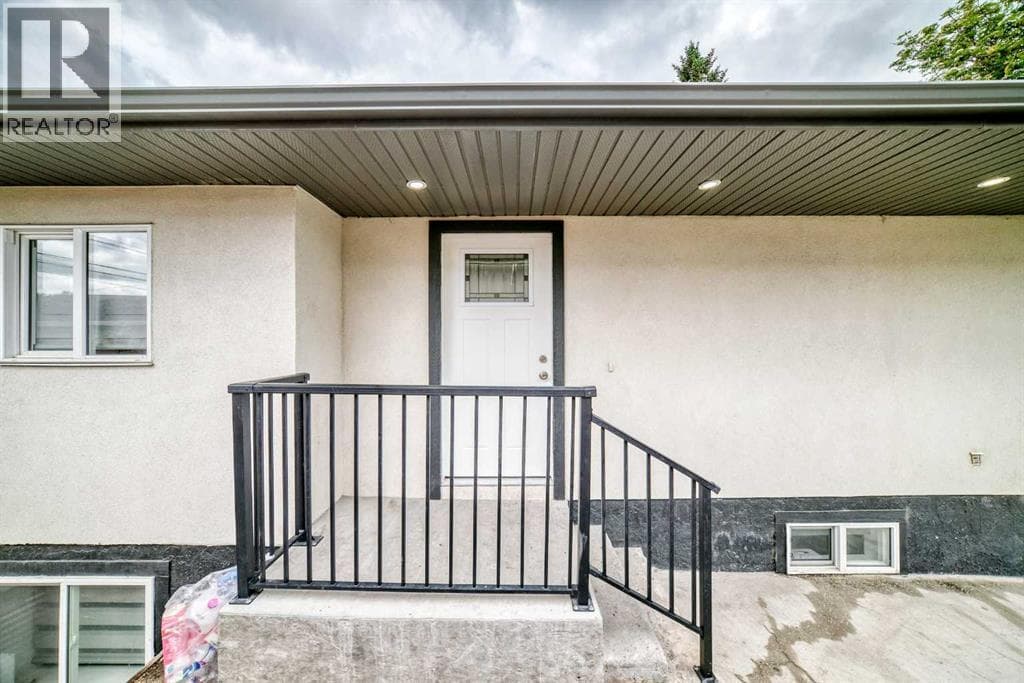 611 Penbrooke Road SE — photo 3