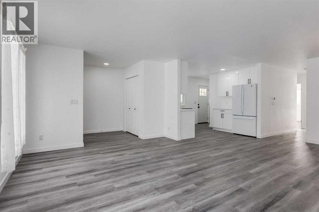 32 Midland Place SE — photo 3
