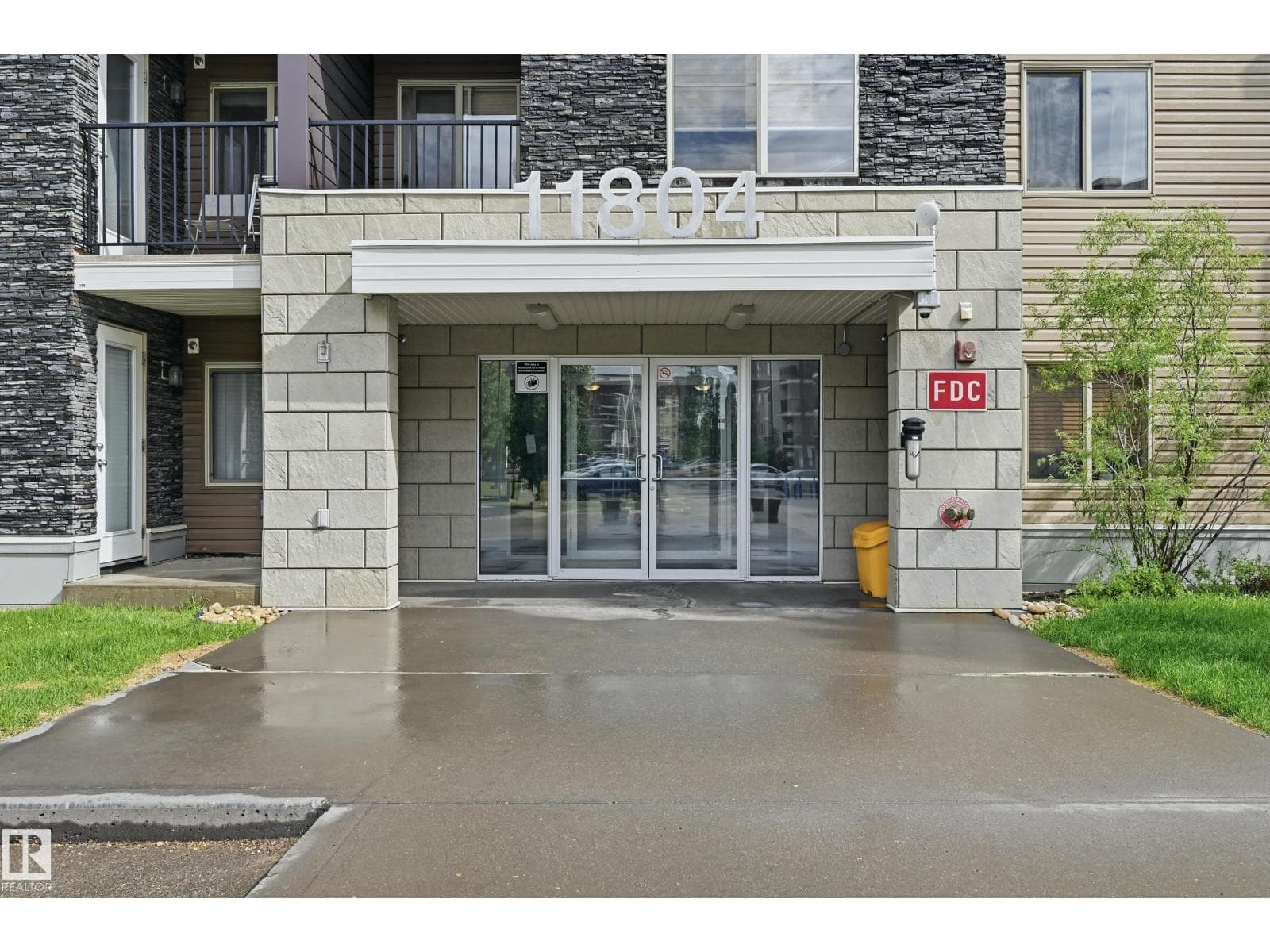 #304 11804 22 AV SW — photo 4