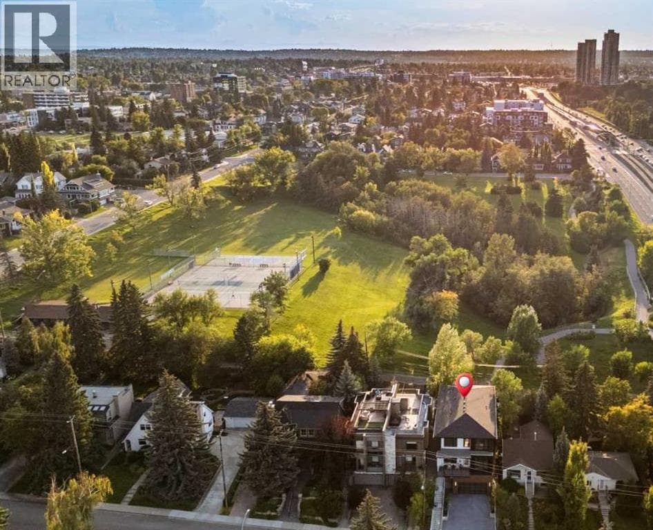 1415 24 Street SW — photo 4