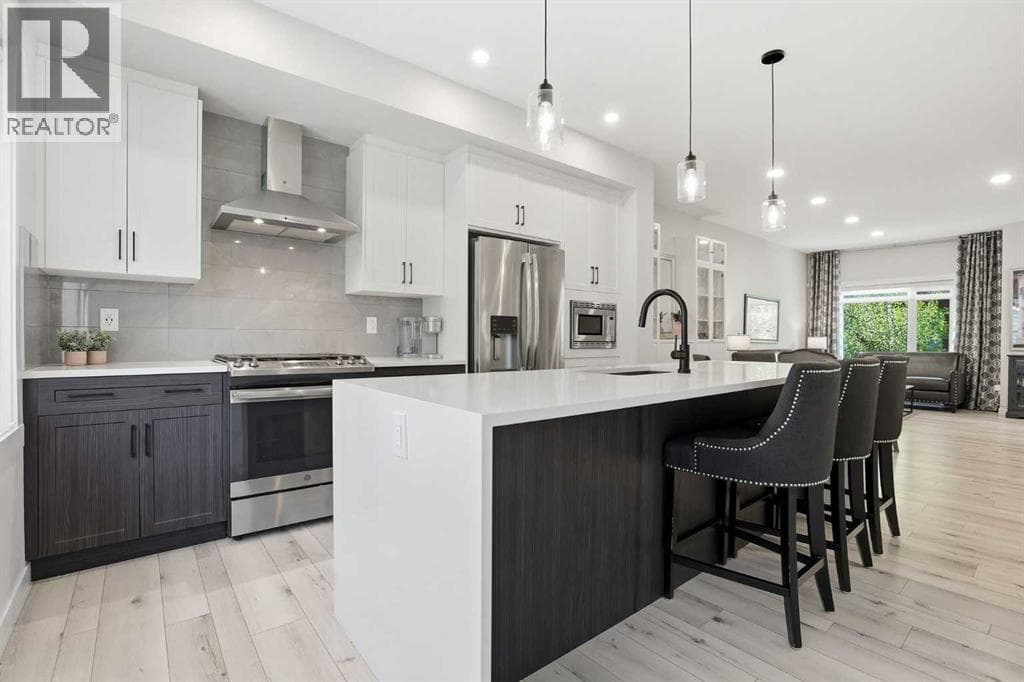 808 Greenbriar Common NW — photo 3