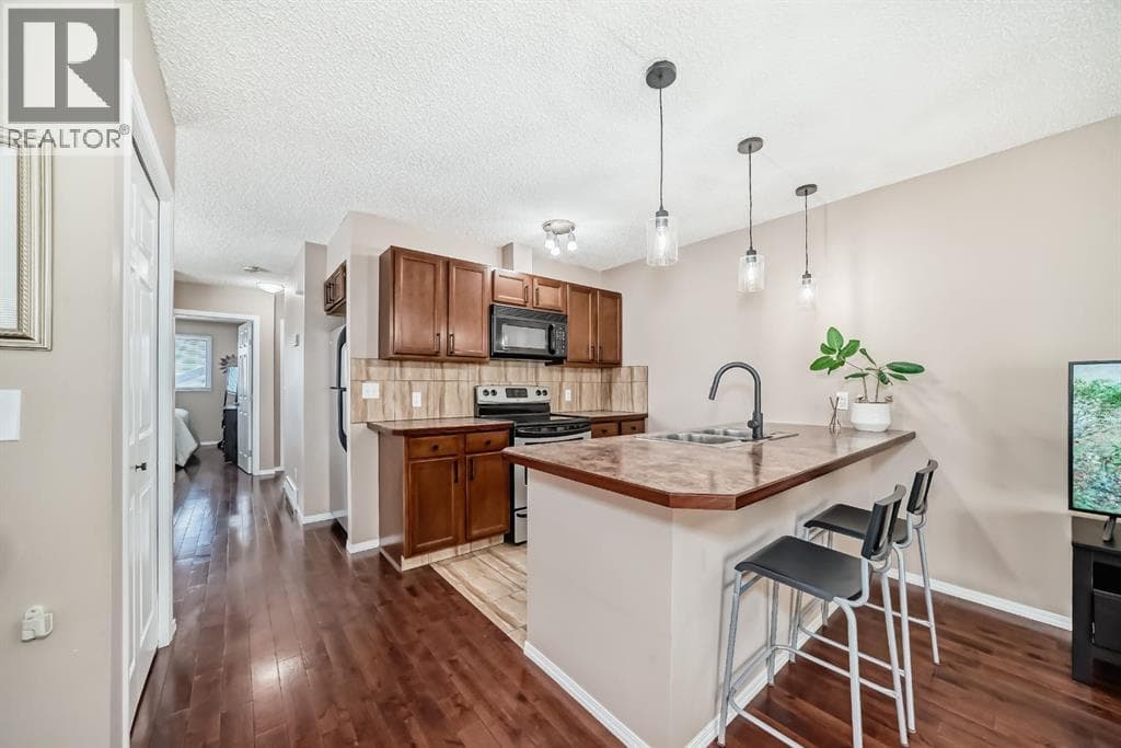 8432 Berkley Road NW — photo 4