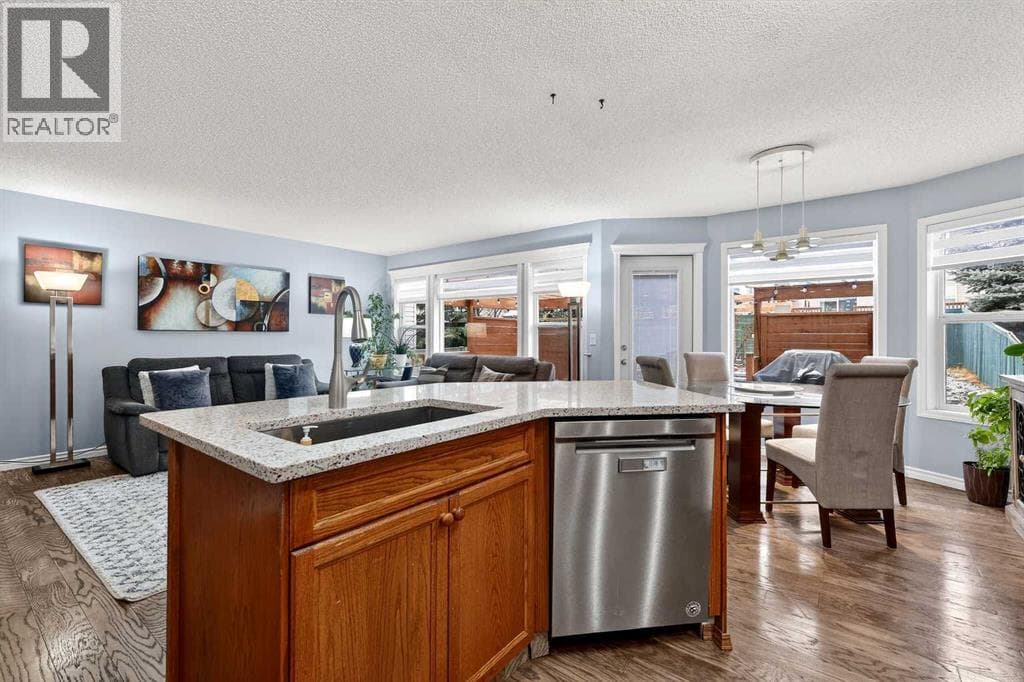 129 Bridlewood Way SW — photo 4