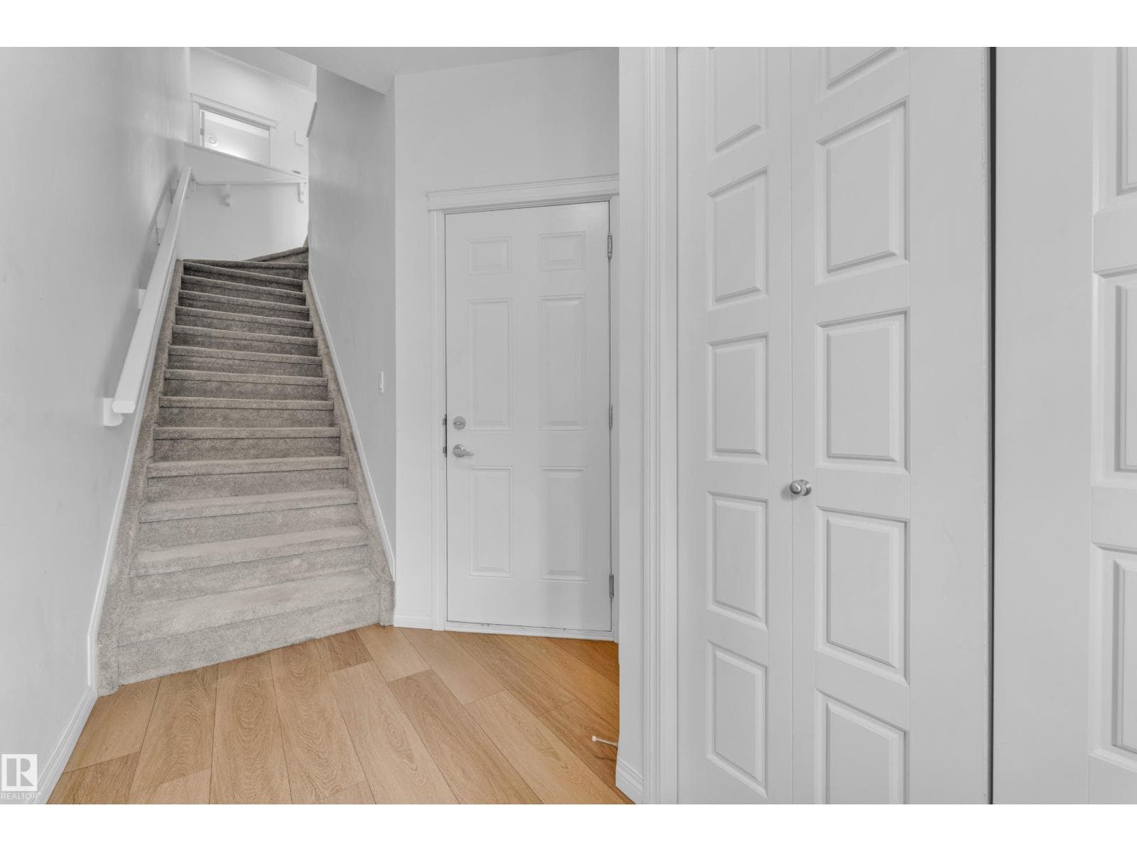 1534 157 ST SW — photo 4