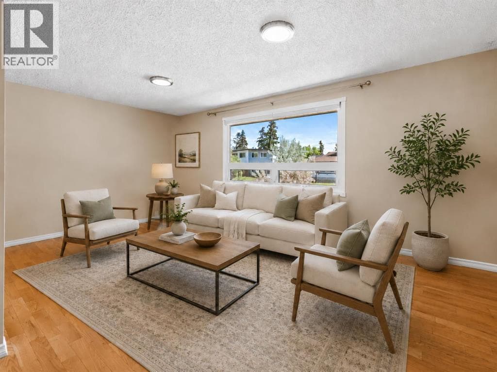 3243 Dover Crescent SE — photo 5
