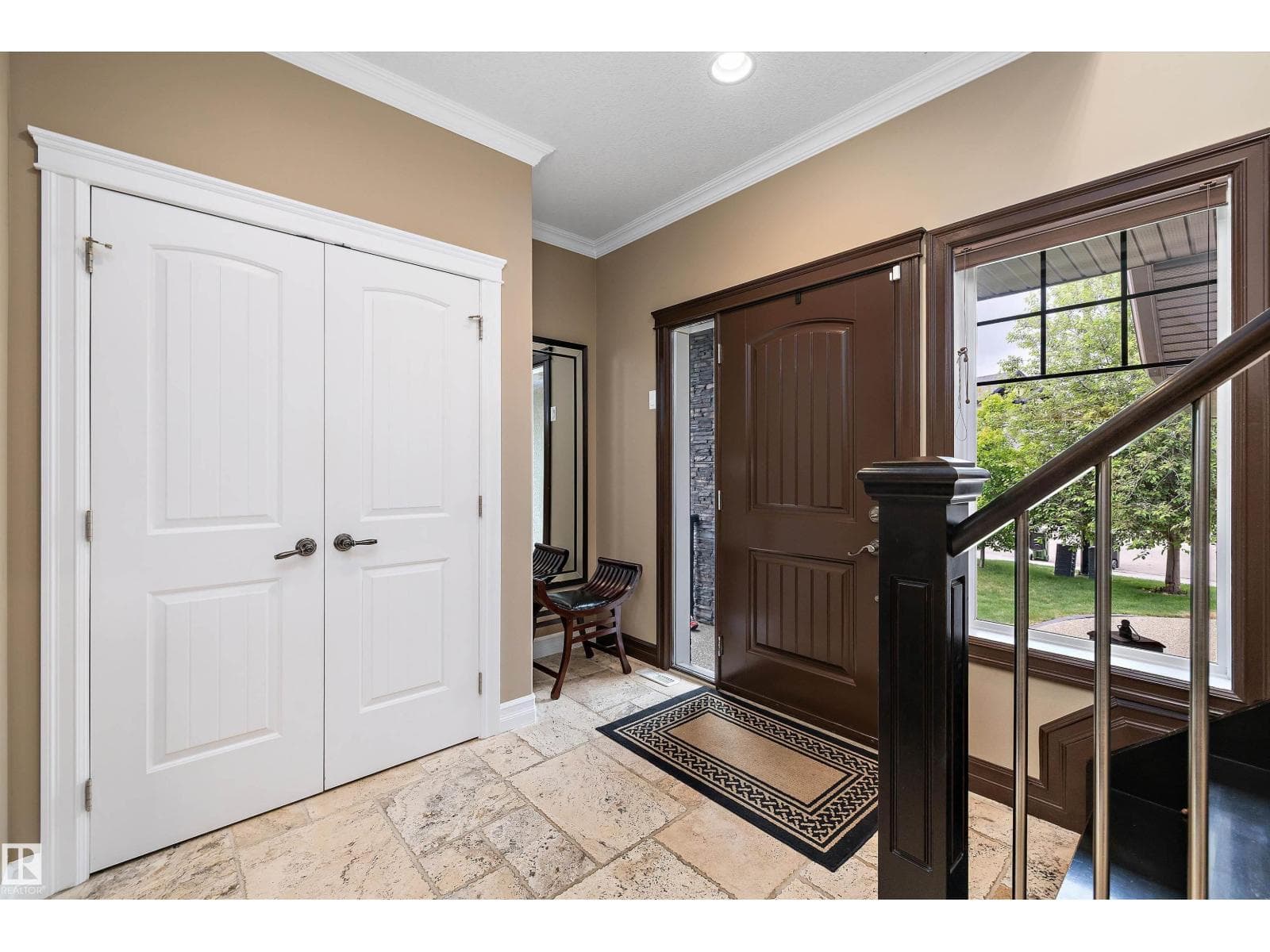 1511 CUNNINGHAM CA SW — photo 3