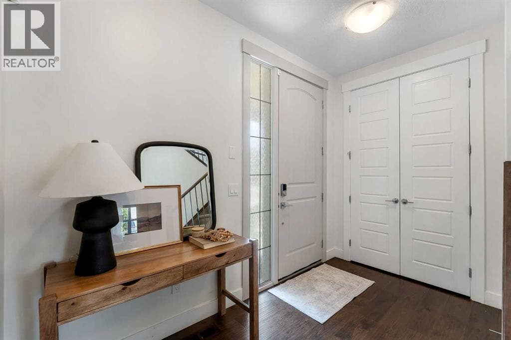 30 Baywater Lane SW — photo 2