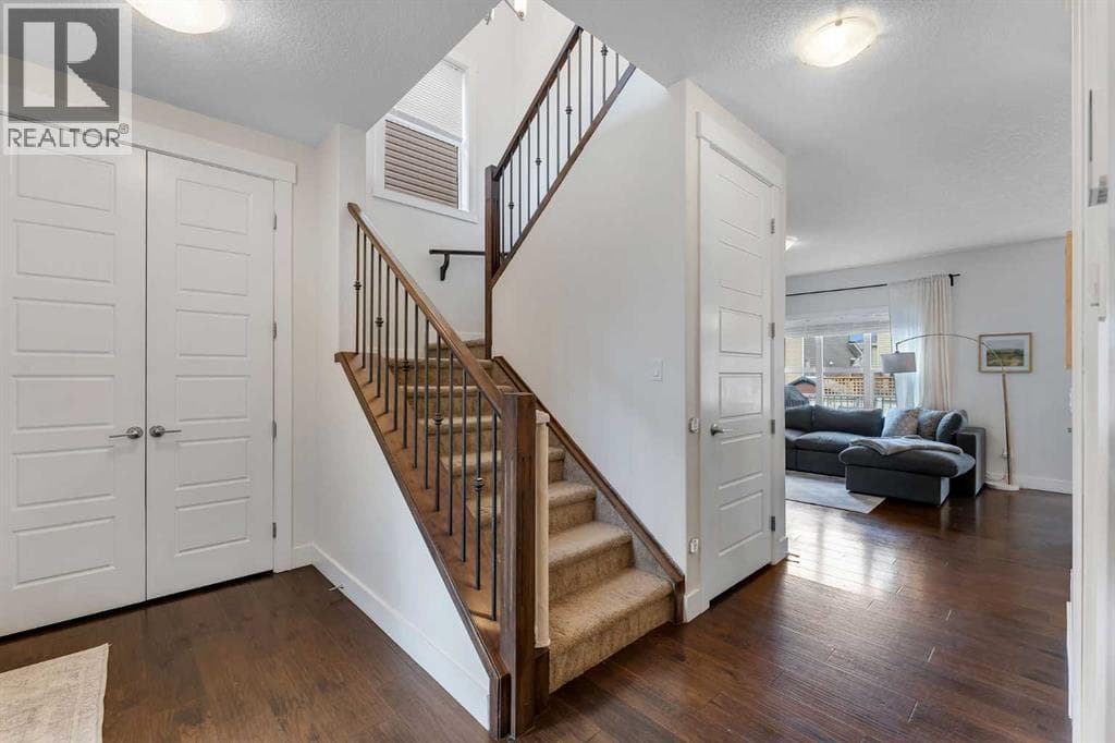 30 Baywater Lane SW — photo 3