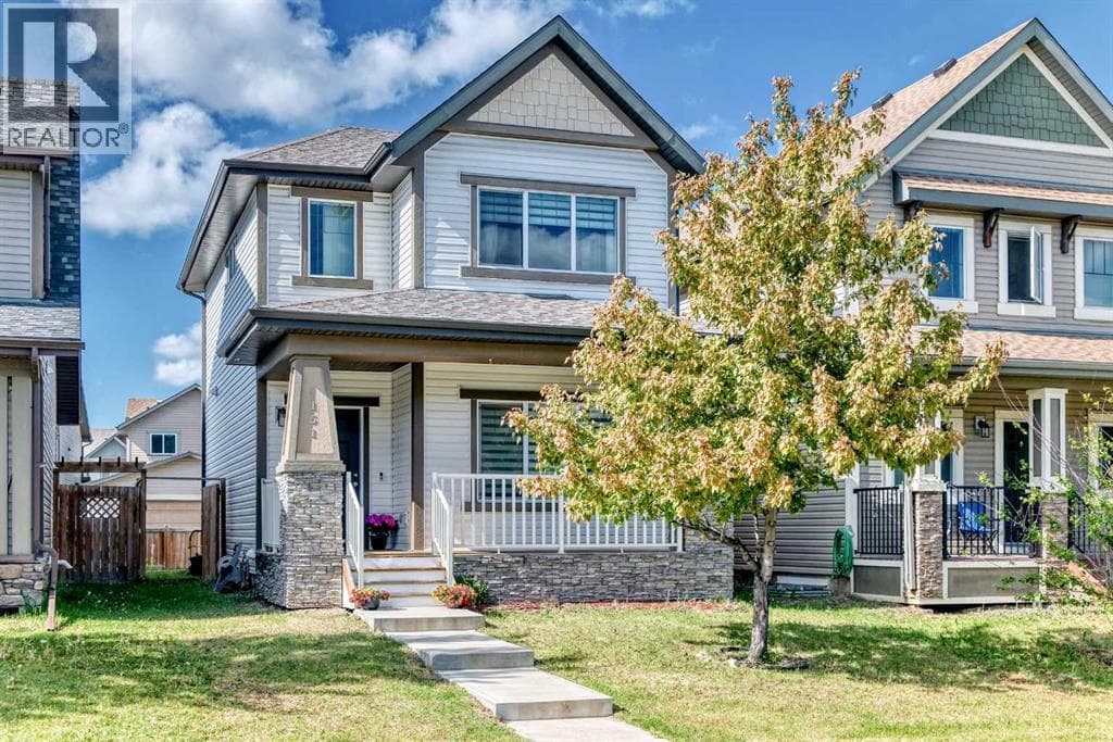 151 Copperpond Rise SE — photo 2