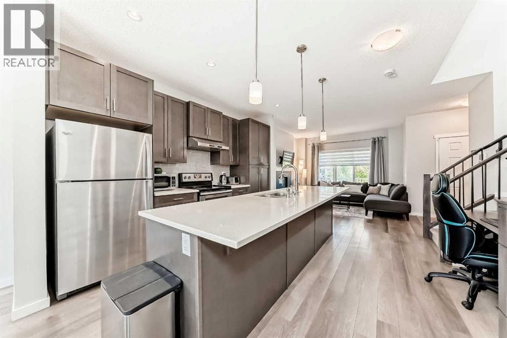 151 Copperpond Rise SE — photo 5