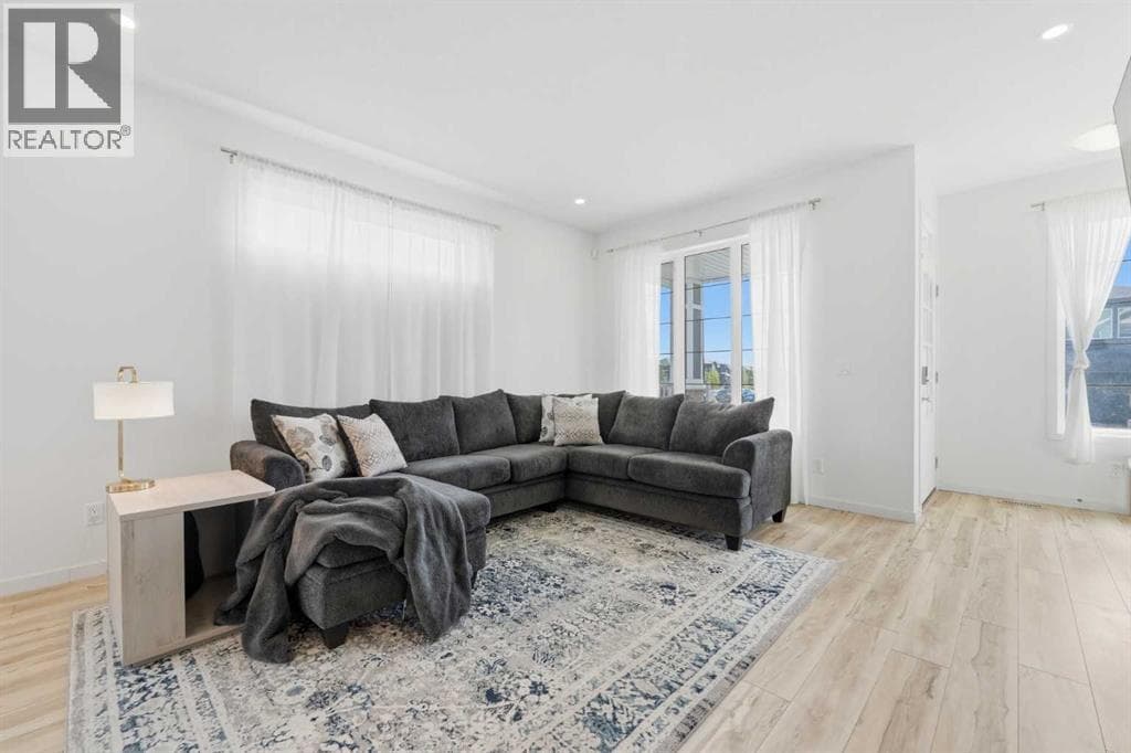 2 Birch Glen — photo 3