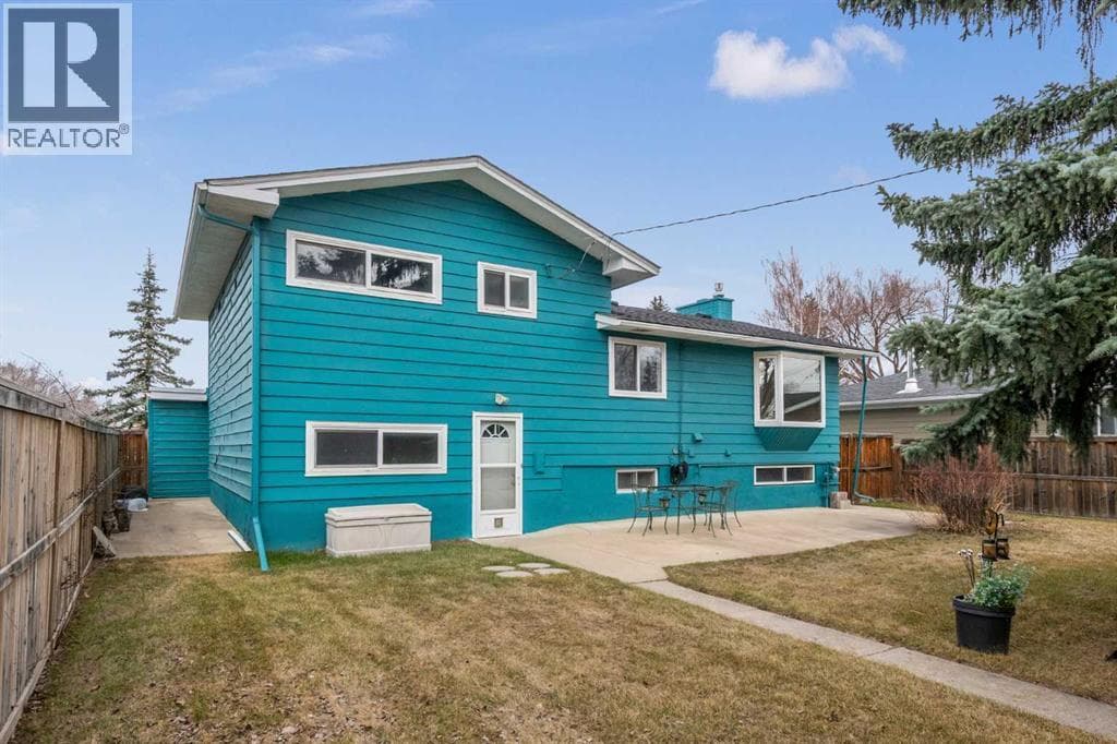 67 Hooke Road SW — photo 2