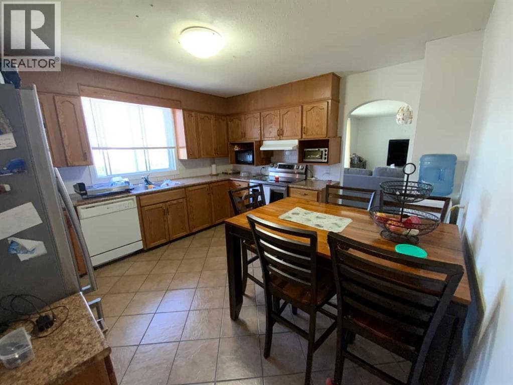 422 Arena Avenue — photo 3