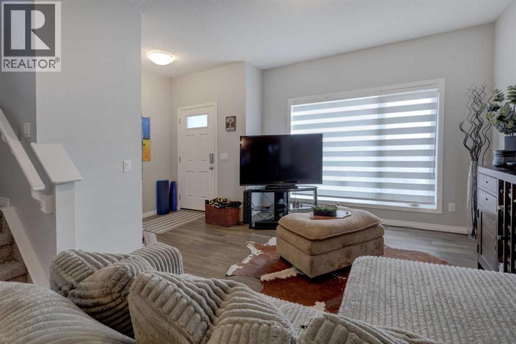 211 Chinook Gate Boulevard SW — photo 5