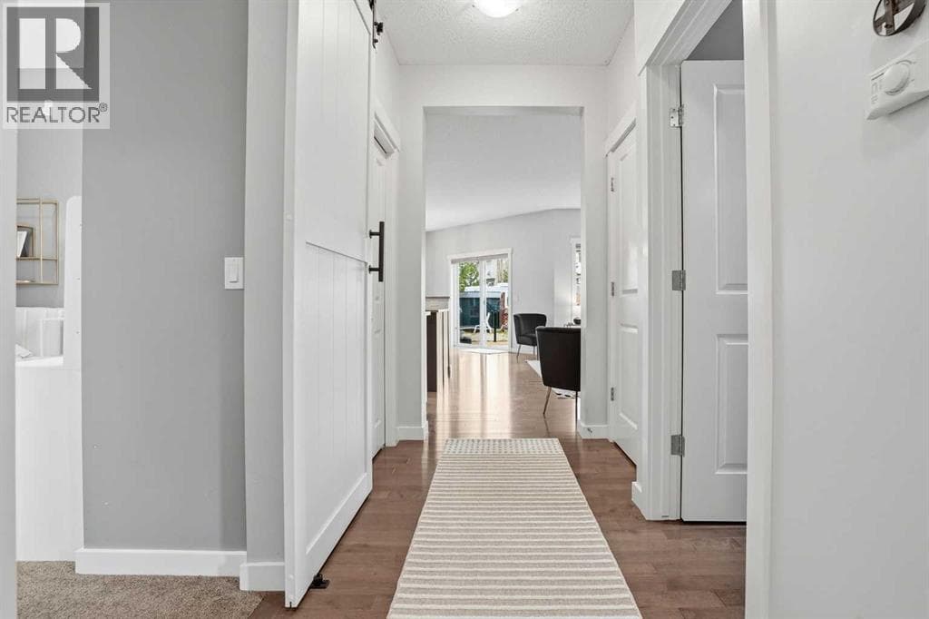 143 Elgin Meadows Way SE — photo 4