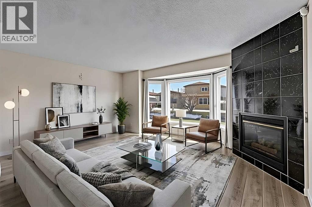 48 Whitworth Way NE — photo 3