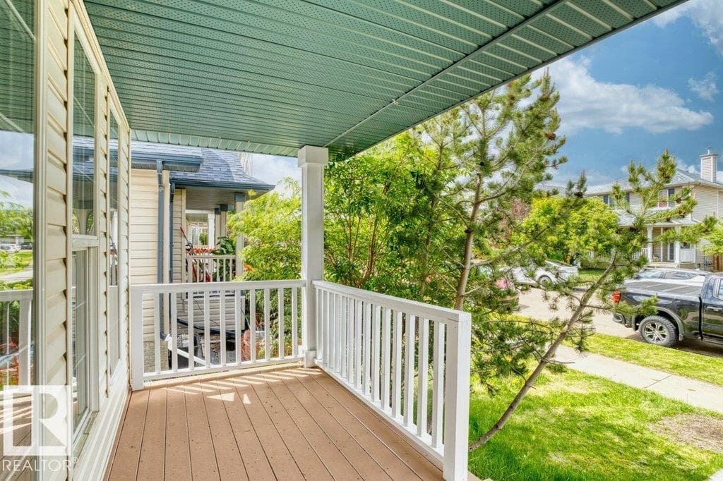 894 MCALLISTER CR SW — photo 4