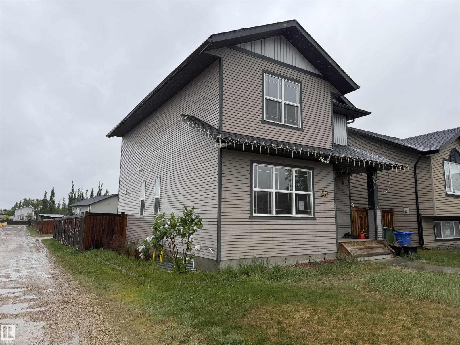 4038 56 AV — photo 2