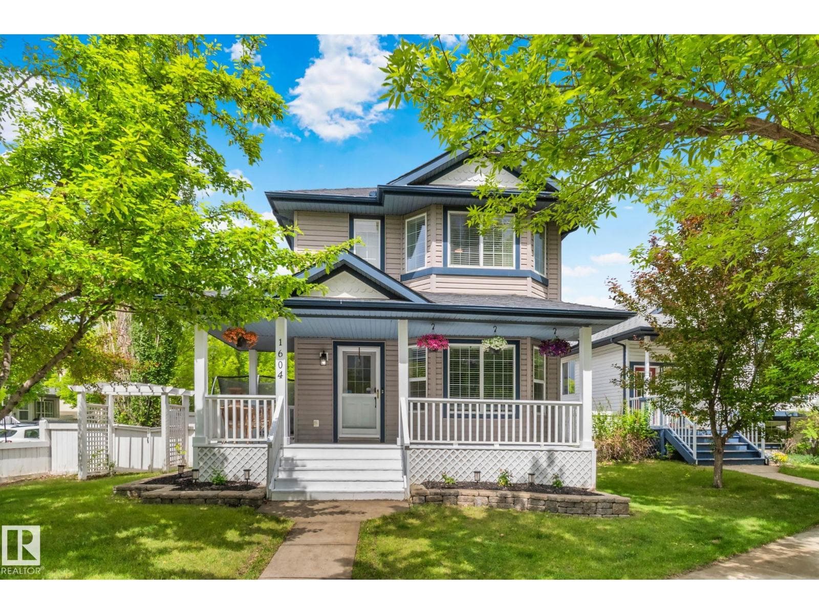 1604 TOMPKINS PL NW NW