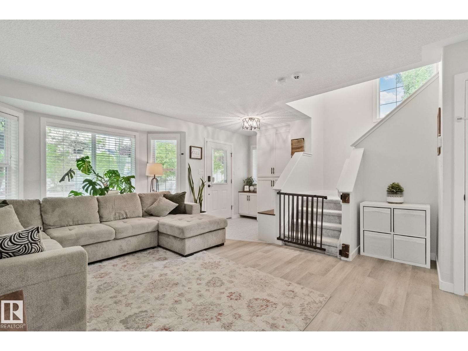 1604 TOMPKINS PL NW NW — photo 2