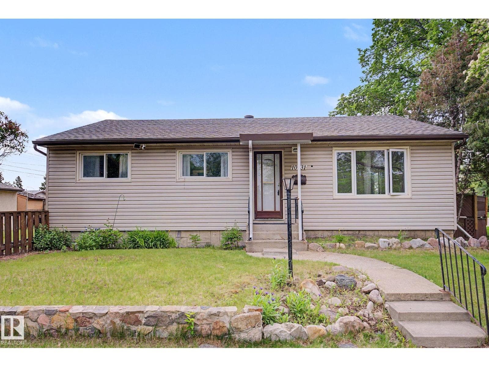 10731 163 ST NW