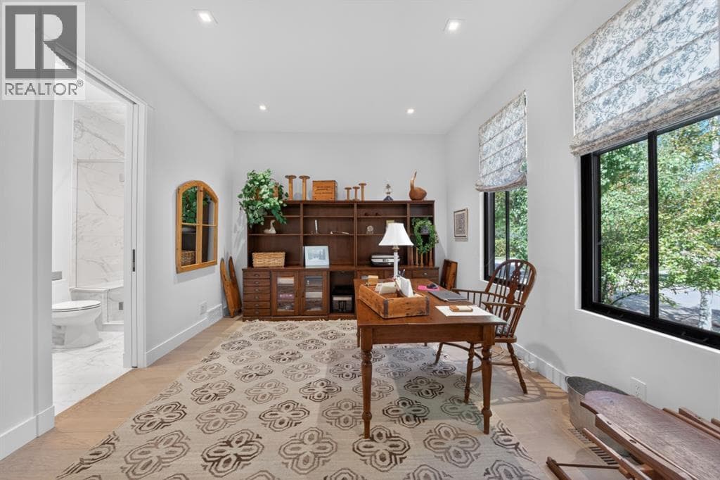 3021 3 Street SW — photo 4