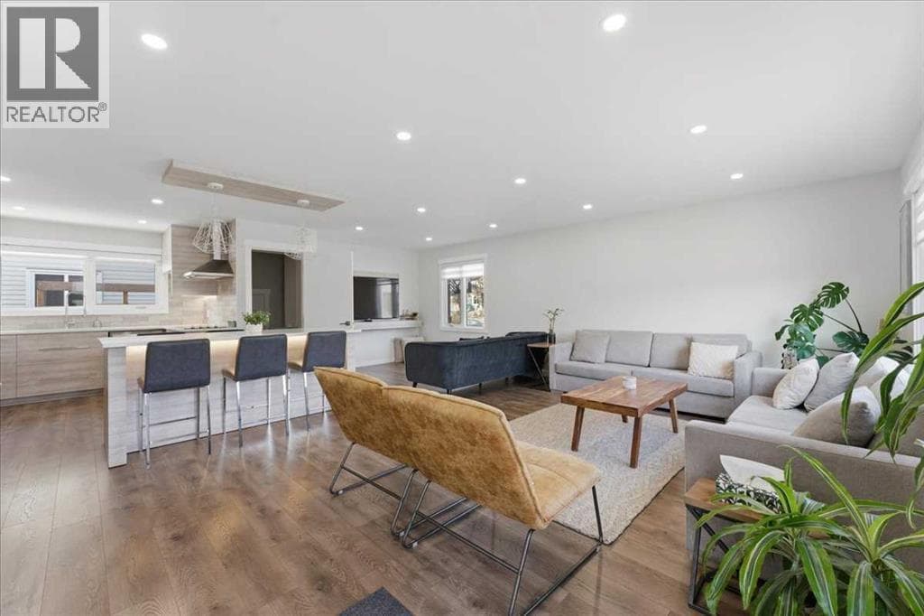 6603 Malvern Road NE — photo 3