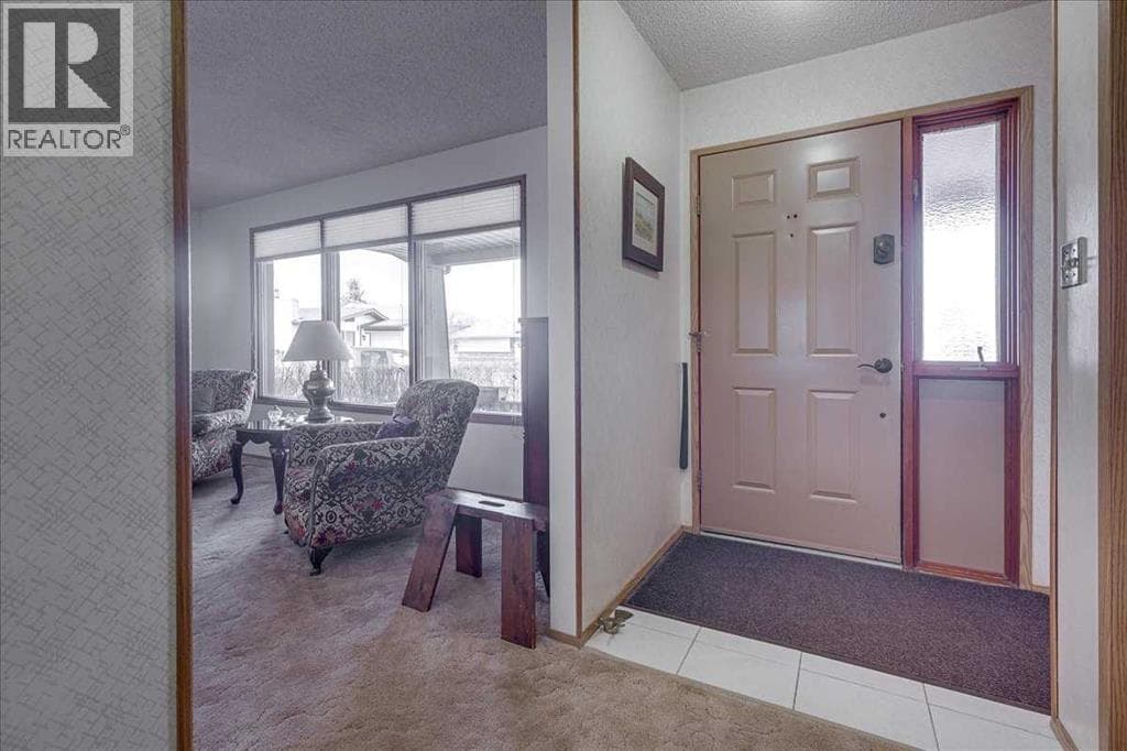 5323 Margodt Close — photo 4