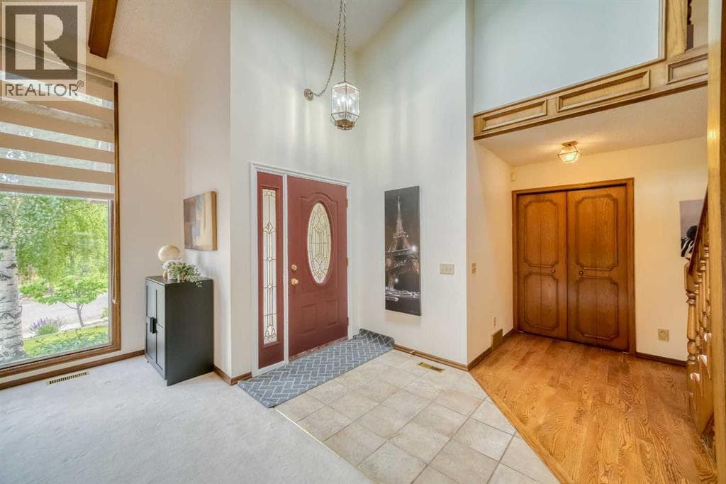 107 Edgehill Court NW — photo 4