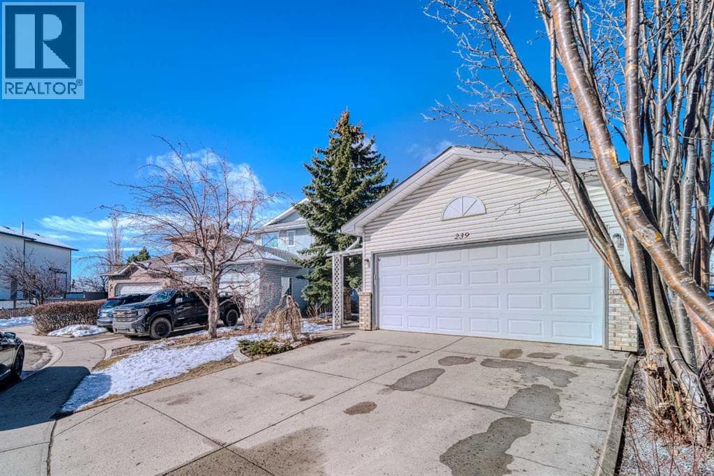239 Arbour Wood Close NW photo 3
