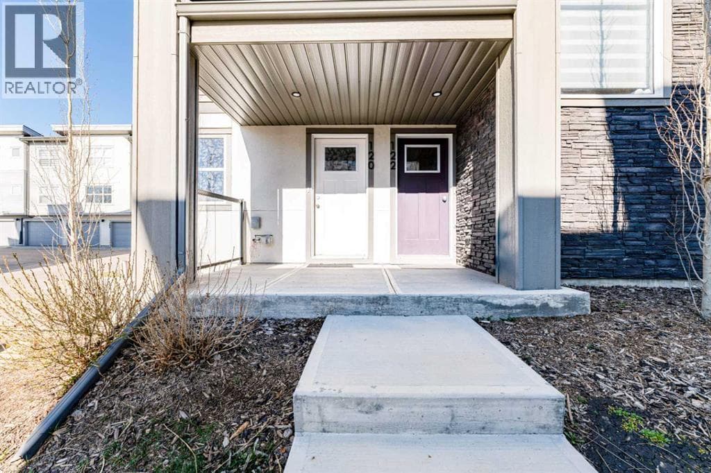 120 Spring Creek Common SW photo 2