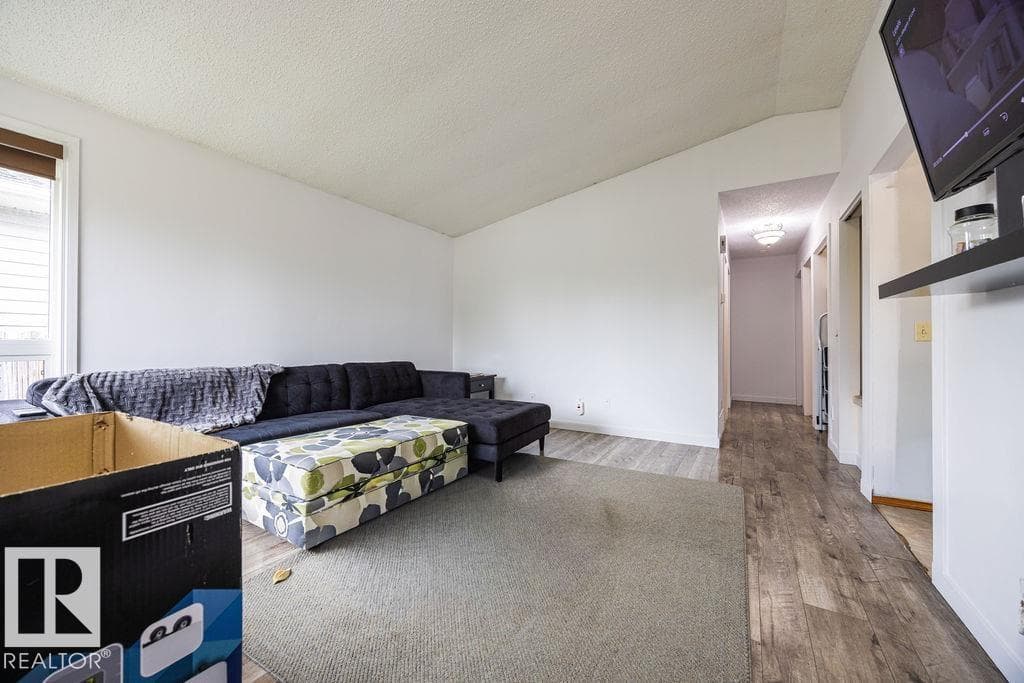 1139 35 ST NW — photo 5