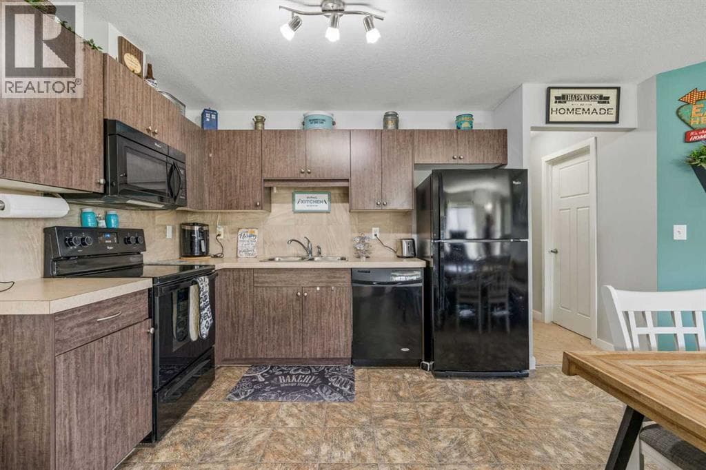 404, 250 Sage Valley Road NW photo 8