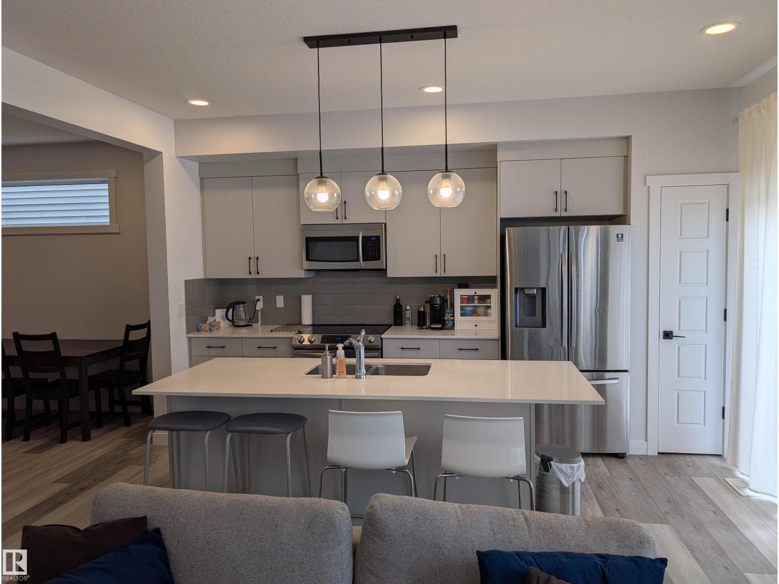 9240 224 ST NW — photo 3