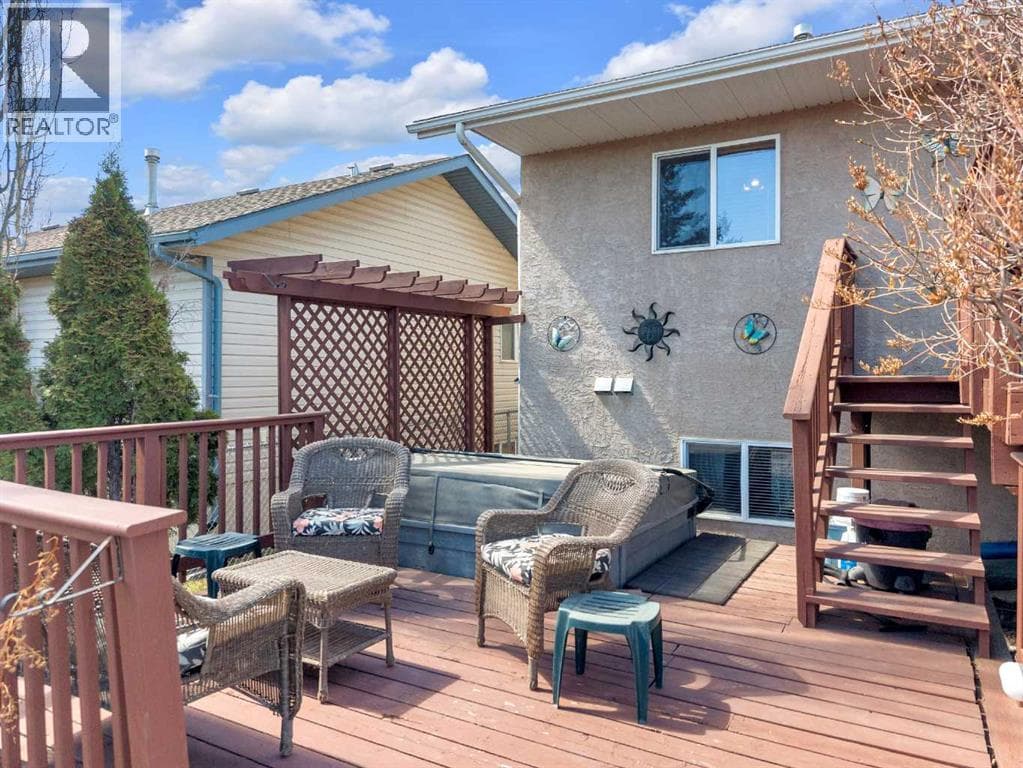 19 Heenan Crescent — photo 5