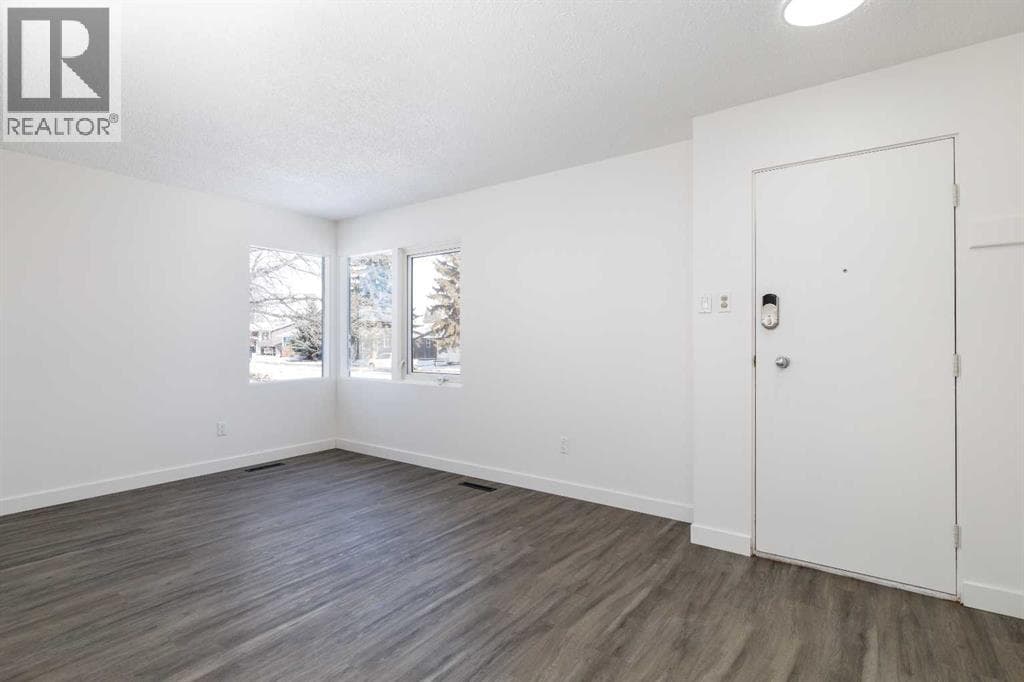 47 Olsen Street — photo 2